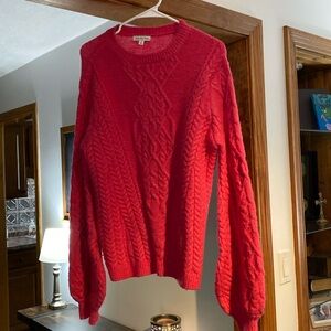 Women’s sweater pink medium good condotion